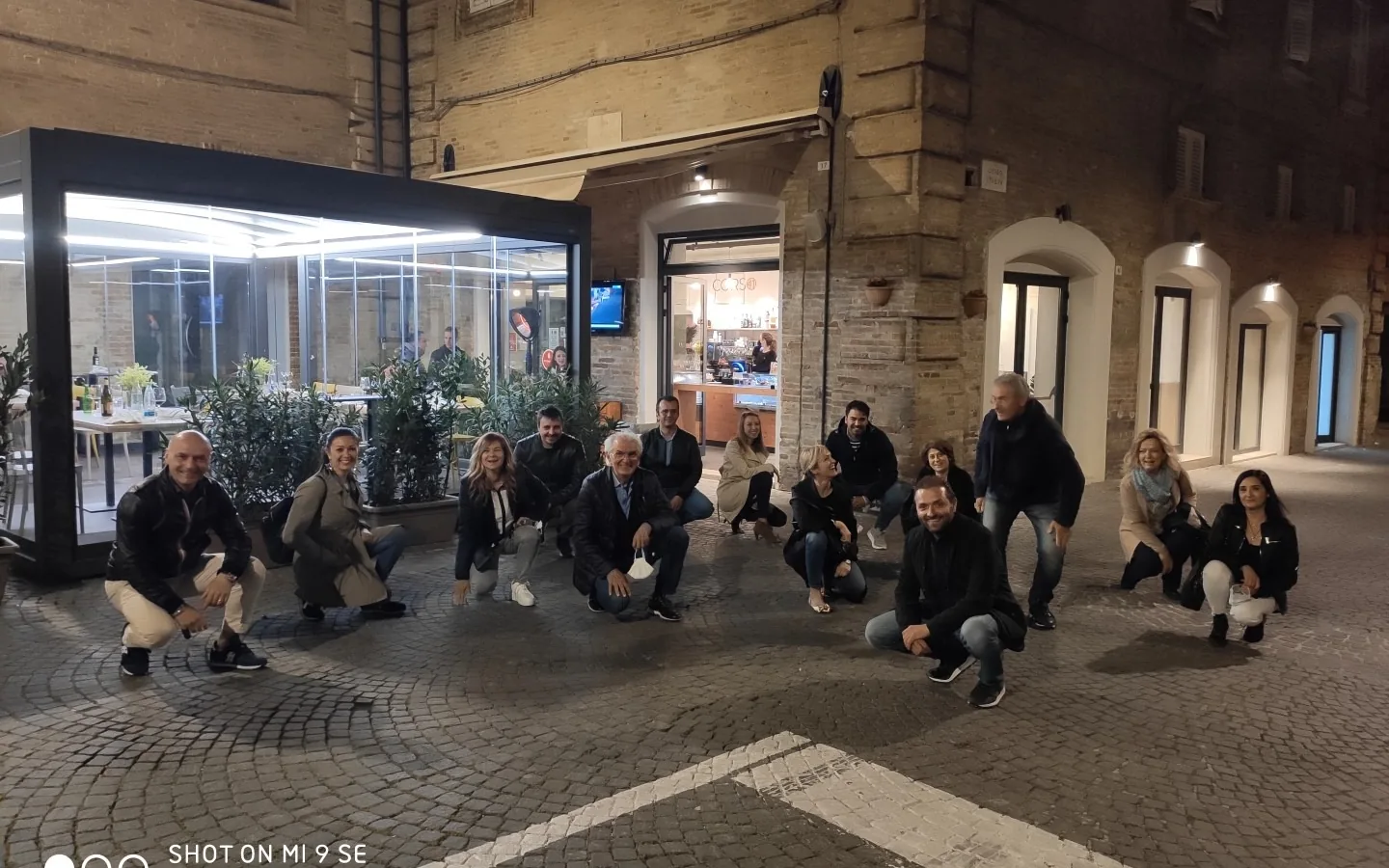 Il gruppo di Tarantini Assicura in un momento conviviale